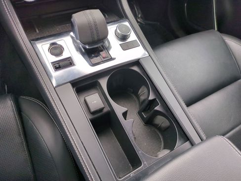 Used 2024 Jaguar F-PACE R-Dynamic S image 22