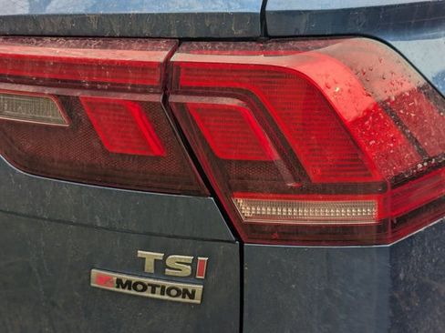 Used 2018 Volkswagen Tiguan S image 7