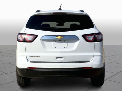 Used 2017 Chevrolet Traverse LS image 5