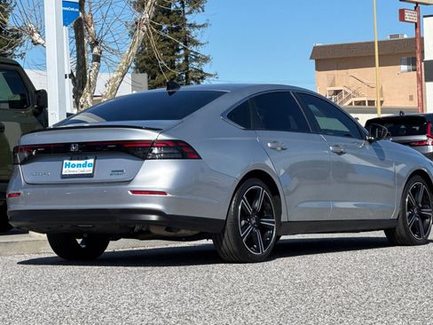 Used 2024 Honda Accord Sport image 8