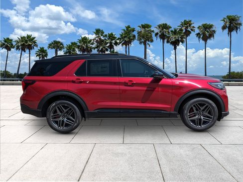 New 2025 Ford Explorer ST-Line w/ Premium Package image 9