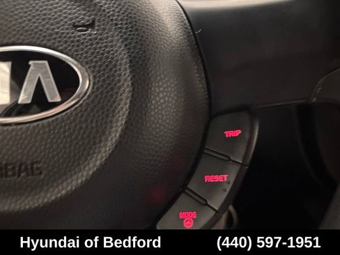 Used 2016 Kia Soul FWD image 19