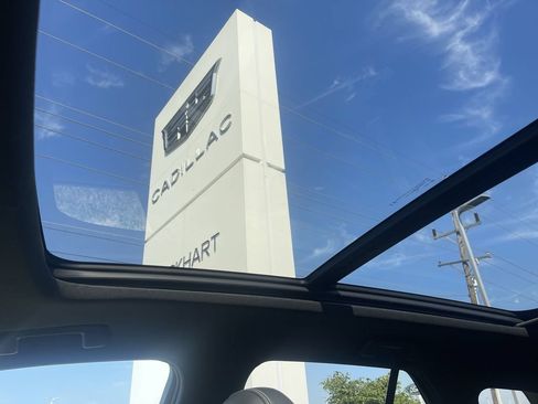 Used 2024 Chevrolet Blazer EV LT AWD/4WD image 27