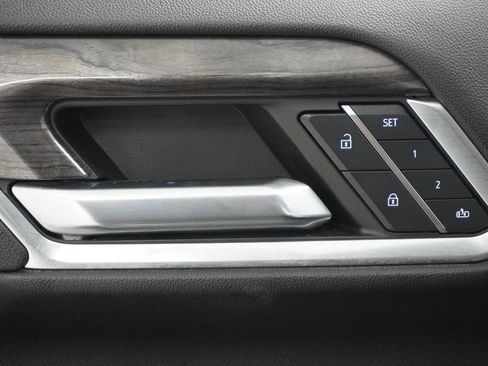 Used 2024 Chevrolet Silverado 1500 LTZ image 13