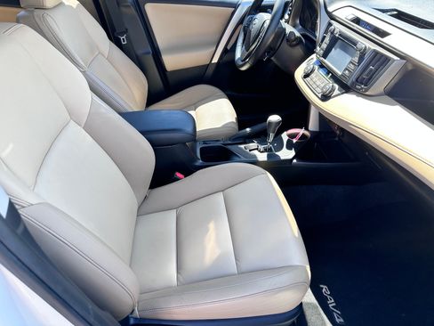 Used 2015 Toyota RAV4 Limited AWD/4WD image 10