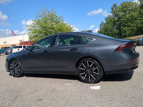 Certified 2023 Honda Accord Touring image 6