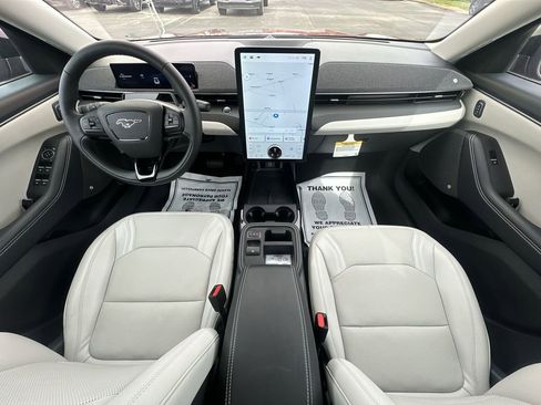 Used 2025 Ford Mustang Mach-E Premium image 21