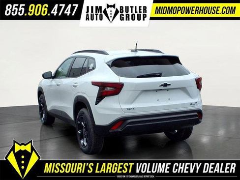 New 2026 Chevrolet Trax LT w/ Driver Confidence Package FWD image 6