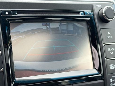 Used 2015 Toyota Camry XLE FWD image 25