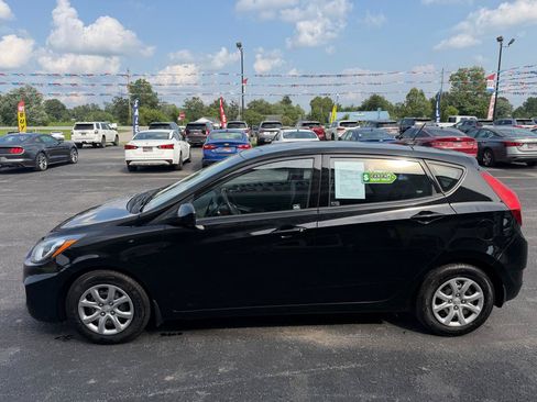 Used 2014 Hyundai Accent GS FWD image 8