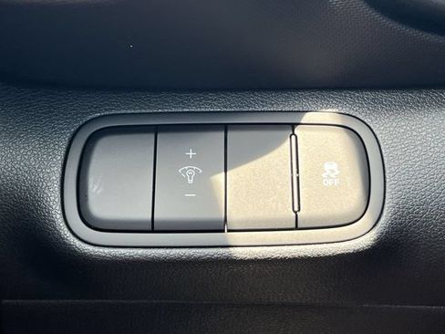 New 2026 Hyundai Venue SEL FWD image 25