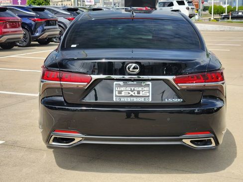 Used 2018 Lexus LS 500 w/ Accessory Package (Z2) RWD image 6