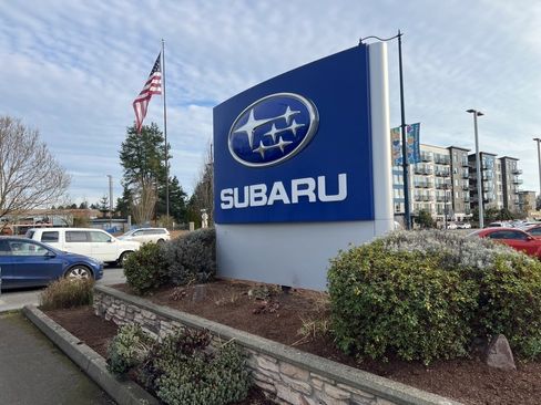 Used 2025 Subaru Crosstrek 2.0i Premium image 10