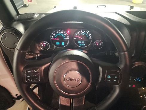 Used 2015 Jeep Wrangler Sport w/ Connectivity Group image 10