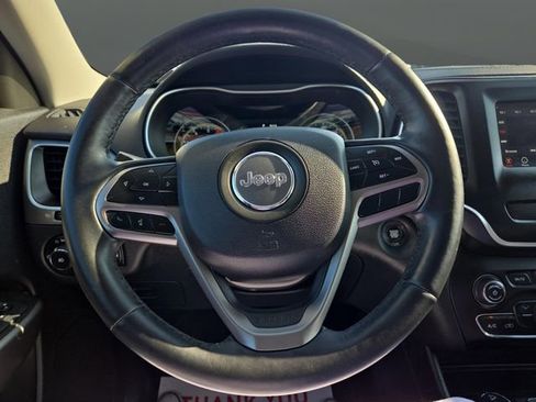 Used 2019 Jeep Cherokee Latitude Plus w/ Cold Weather Group image 15