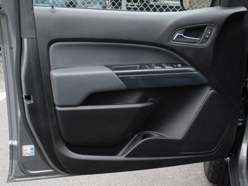 Used 2019 Chevrolet Colorado Z71 image 16