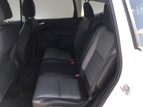 Used 2016 Ford Escape SE FWD image 3