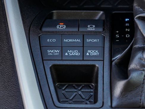 Certified 2021 Toyota RAV4 XLE Premium image 39