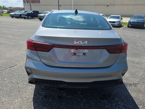 Used 2023 Kia Forte LXS FWD image 5