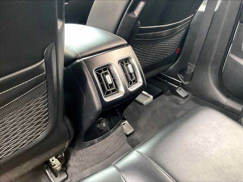 Used 2024 Kia Sorento S FWD image 34