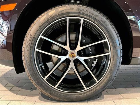 New 2026 Porsche Macan image 11