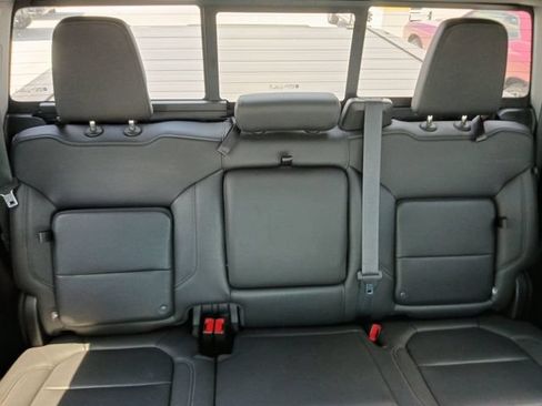 Used 2020 GMC Sierra 1500 SLT RWD image 5