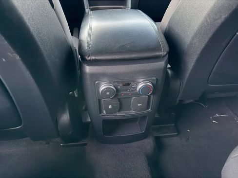 Used 2020 Ford Explorer XLT w/ Comfort Package AWD/4WD image 21