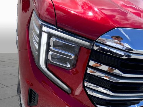 Used 2024 GMC Sierra 1500 SLT RWD image 28
