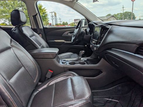 Used 2018 Chevrolet Traverse Premier w/ Redline Edition AWD/4WD image 20