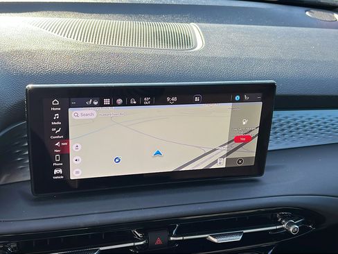 Used 2024 Alfa Romeo Tonale Sprint image 31