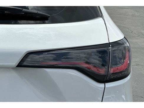 Used 2025 Honda HR-V LX image 15