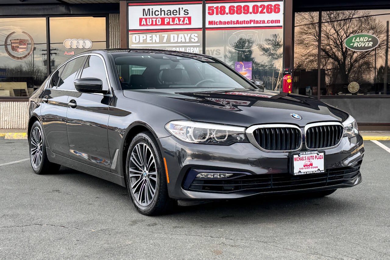 Used 2018 BMW 530i xDrive AWD/4WD image 1