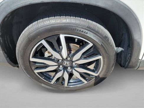 Used 2021 Honda Pilot Touring image 9