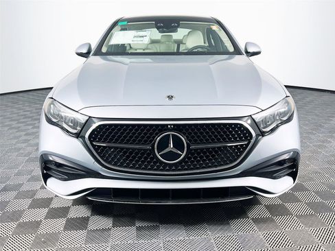 New 2026 Mercedes-Benz E 450 4MATIC Sedan image 9