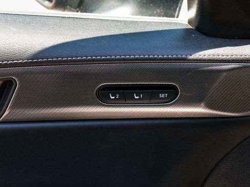 Used 2025 INFINITI QX60 Luxe AWD/4WD image 10
