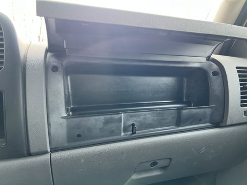 Used 2012 Chevrolet Silverado 1500 W/T image 21