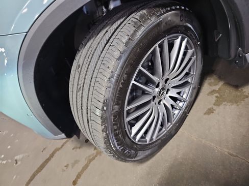 New 2026 Mercedes-Benz GLC 300 image 34