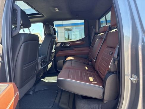 Used 2024 GMC Sierra 1500 Denali Ultimate AWD/4WD image 12