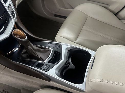 Used 2014 Cadillac SRX Luxury w/ Driver Awareness Package image 17