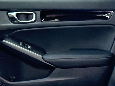 Certified 2024 Honda Civic Touring image 21