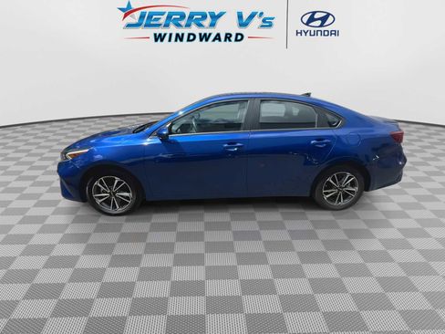 Used 2023 Kia Forte LXS image 5