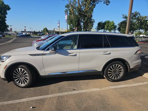 Used 2022 Lincoln Aviator Reserve w/ Equipment Group 201A RWD image 5
