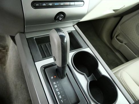 Used 2014 Ford Expedition XL AWD/4WD image 19