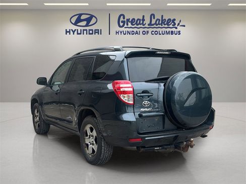 Used 2011 Toyota RAV4 4WD image 3