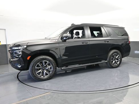 Used 2023 Chevrolet Tahoe Z71 w/ Luxury Package image 2