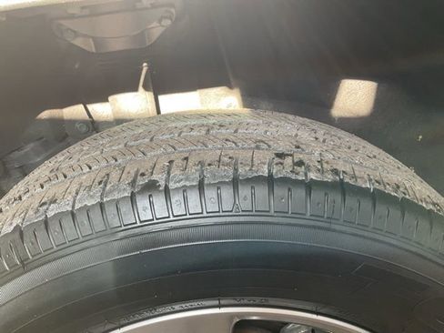 Used 2025 Toyota RAV4 XLE image 8