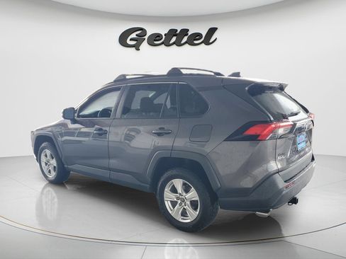 Used 2021 Toyota RAV4 XLE FWD image 4