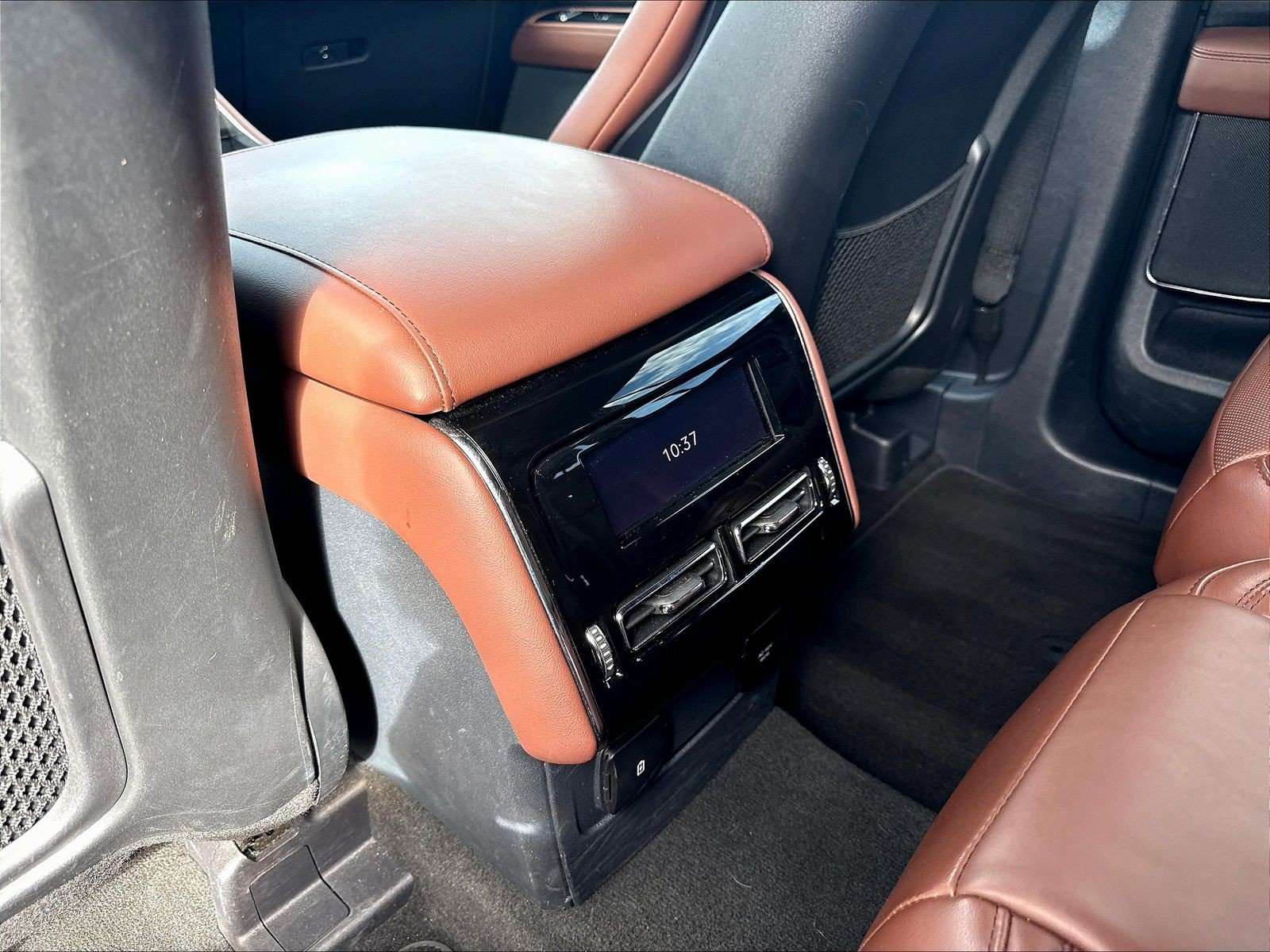 Used 2025 Lincoln Aviator Reserve RWD image 12