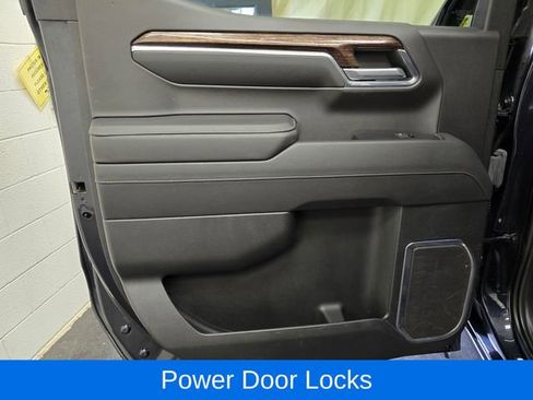 Used 2023 GMC Sierra 1500 Elevation image 25