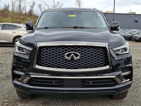 Used 2023 INFINITI QX80 Premium Select w/ Cargo Package image 2